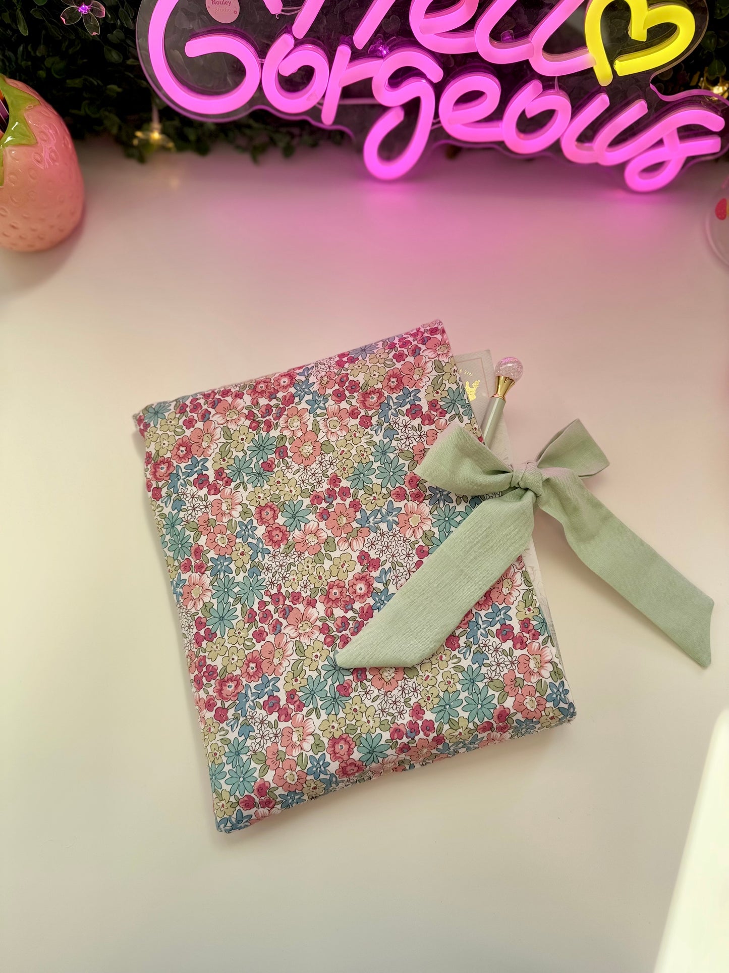 Green garden booksleeves