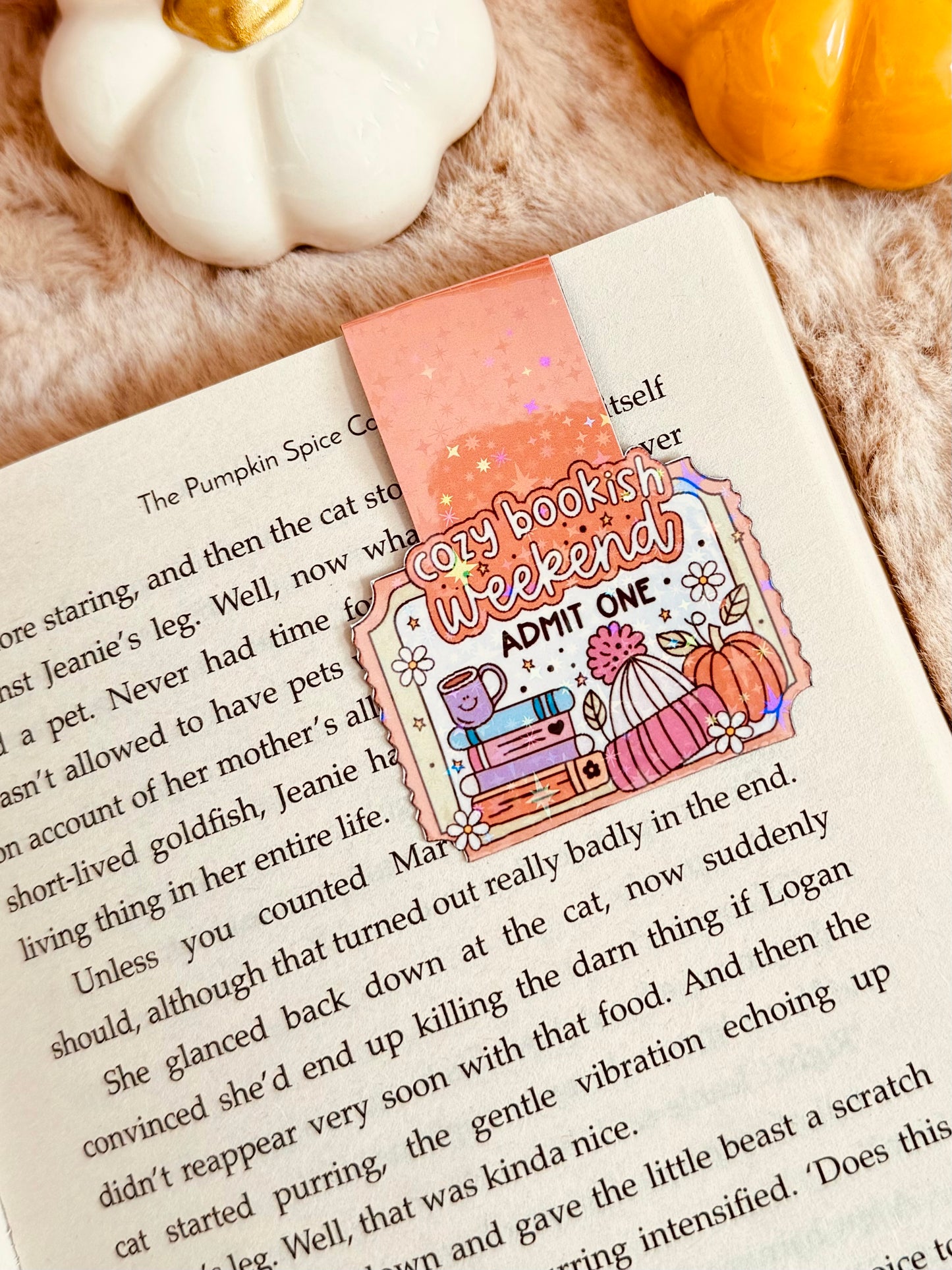Magnetic Bookmarks l cozy bookish weekend