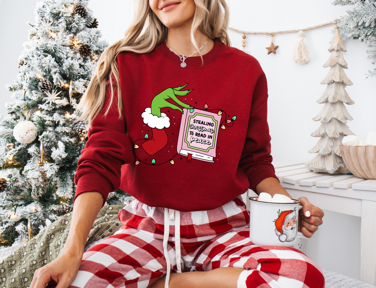 Sweater | Stealing Christmas to read in peace