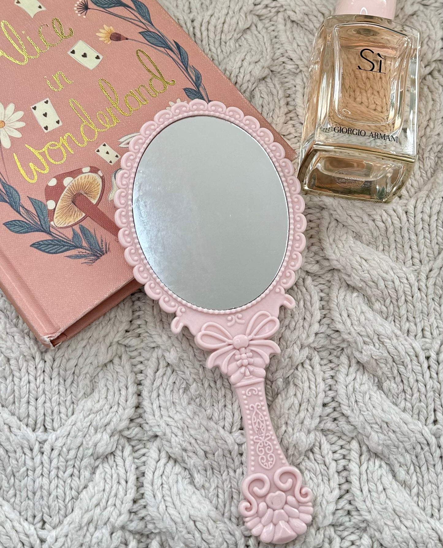 Pink mirror