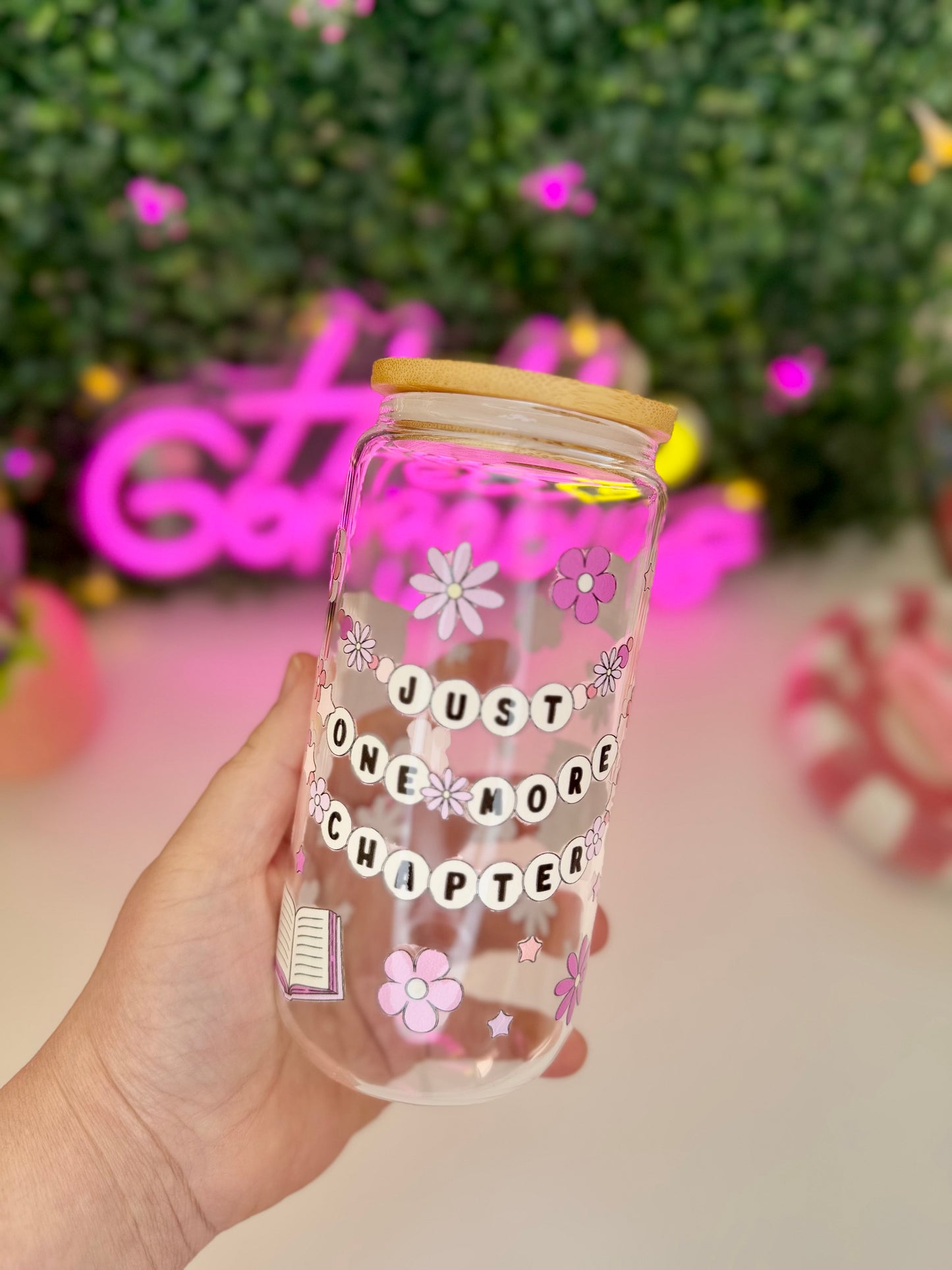 Drinkglas met rietje | Just one more chapter