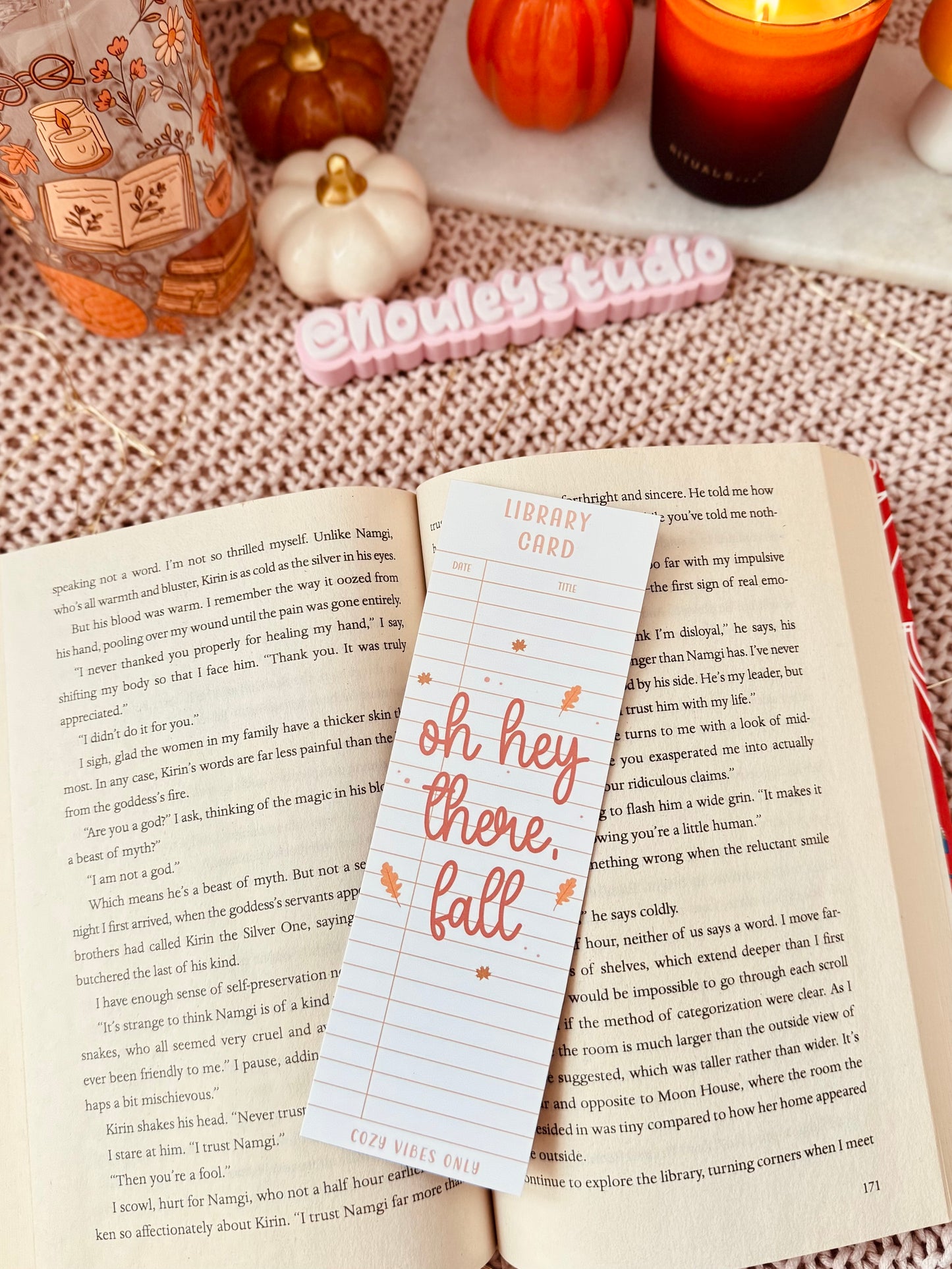 Bookmark l Oh hey there Fall!!