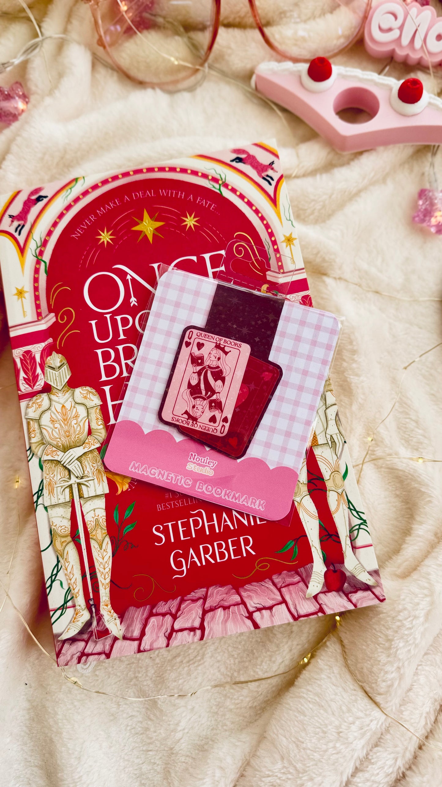 Magnetic Bookmarks l Queen of Hearts