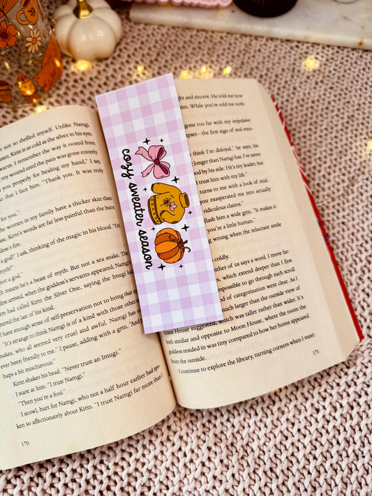 Bookmark l Cozy sweater season