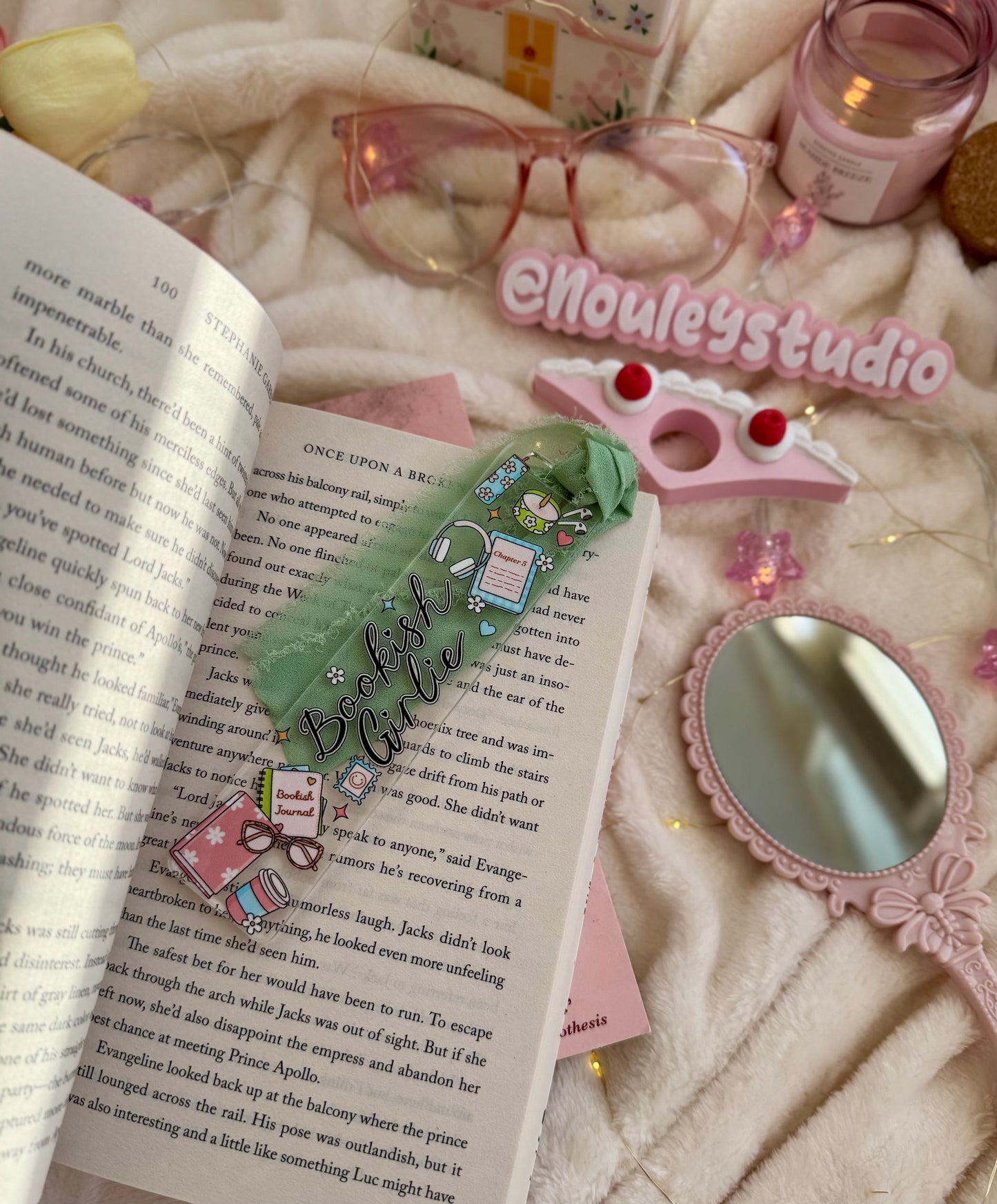 Acrylic Bookmark | Bookish girlie