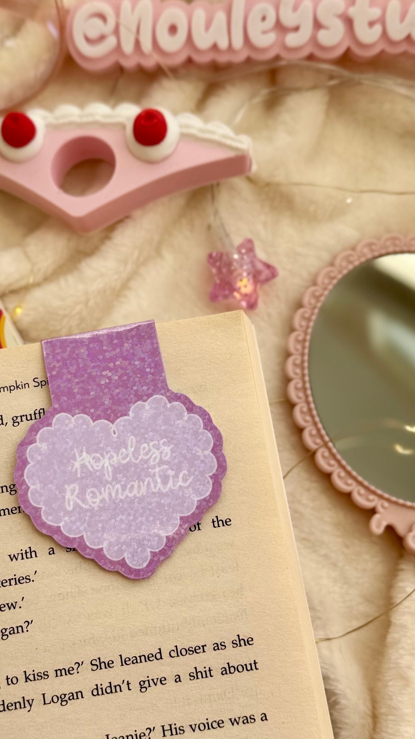 Magnetic Bookmarks l Hopeless Romantic