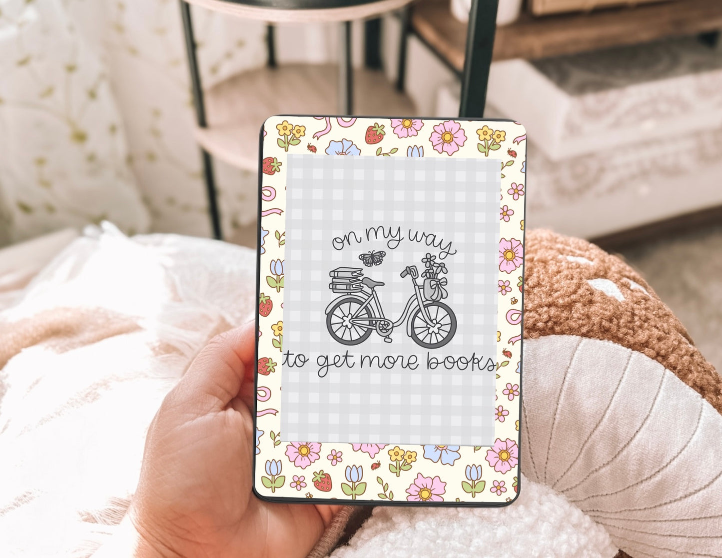 E-reader Skin | Girlie Bookish mix