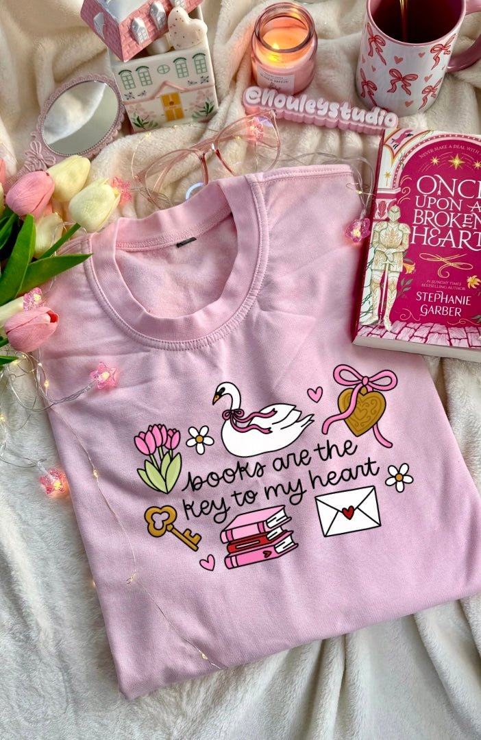 Sweater | Books are the key to my heart